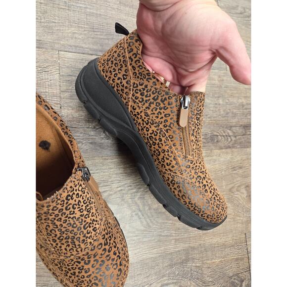 Lands' End All Weather Insulated Suede Zip Moc Shoes Animal Leopard Print 7B - Picture 8 of 10